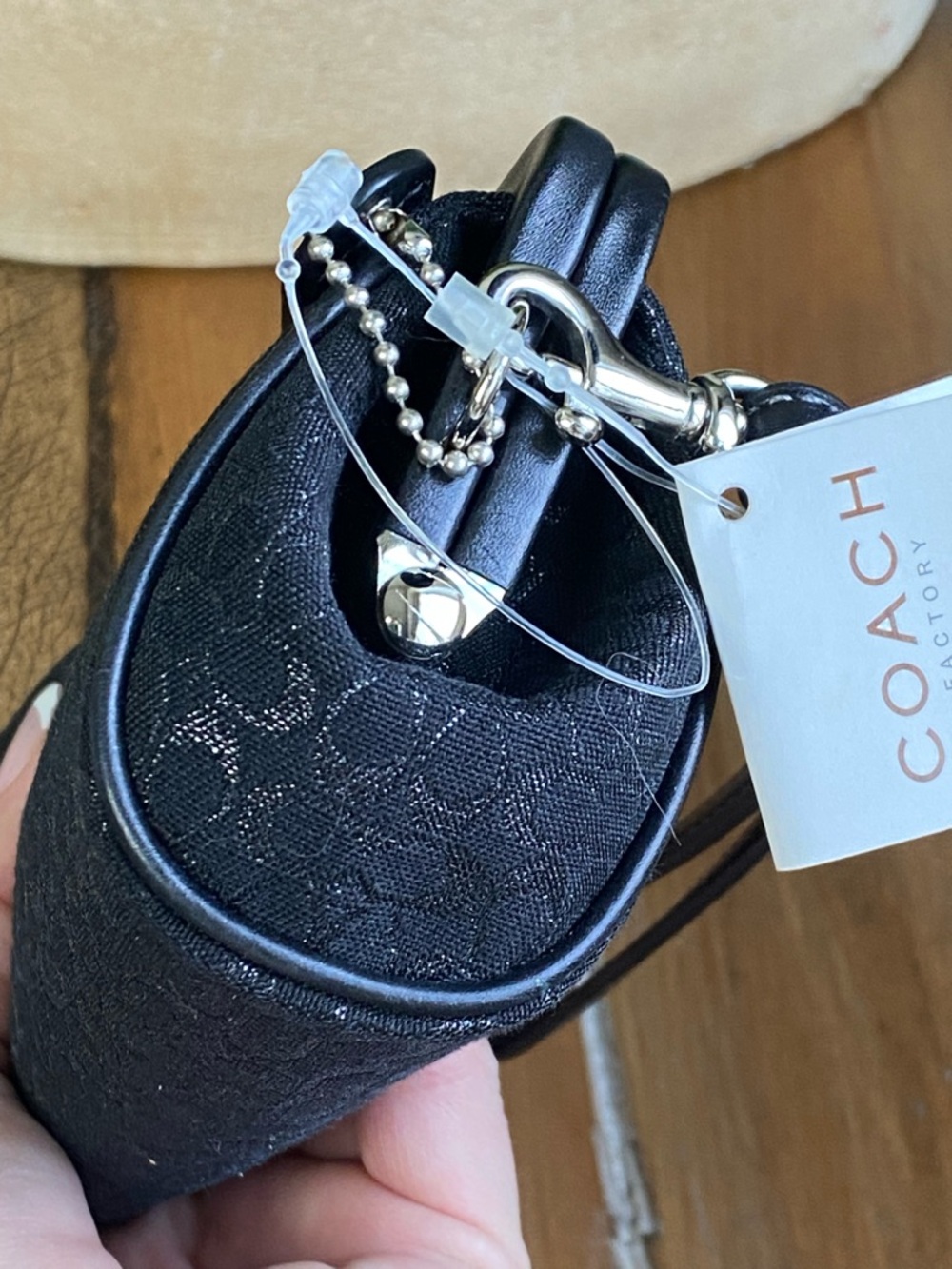 Coach Signature Framed Kisslock Black C Lurex - Picture 8 of 9